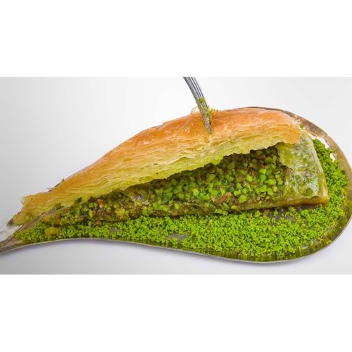 FISTIKLI HAVUÇ DİLİM